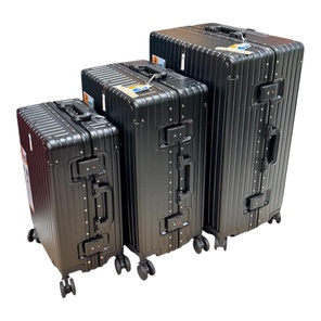 Комплект из трех чемоданов РС + Алюминия S, M , L